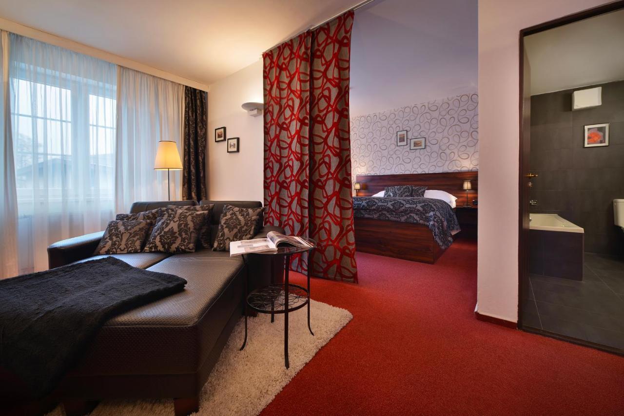 Parkhotel Morris Нови-Бор Екстер'єр фото