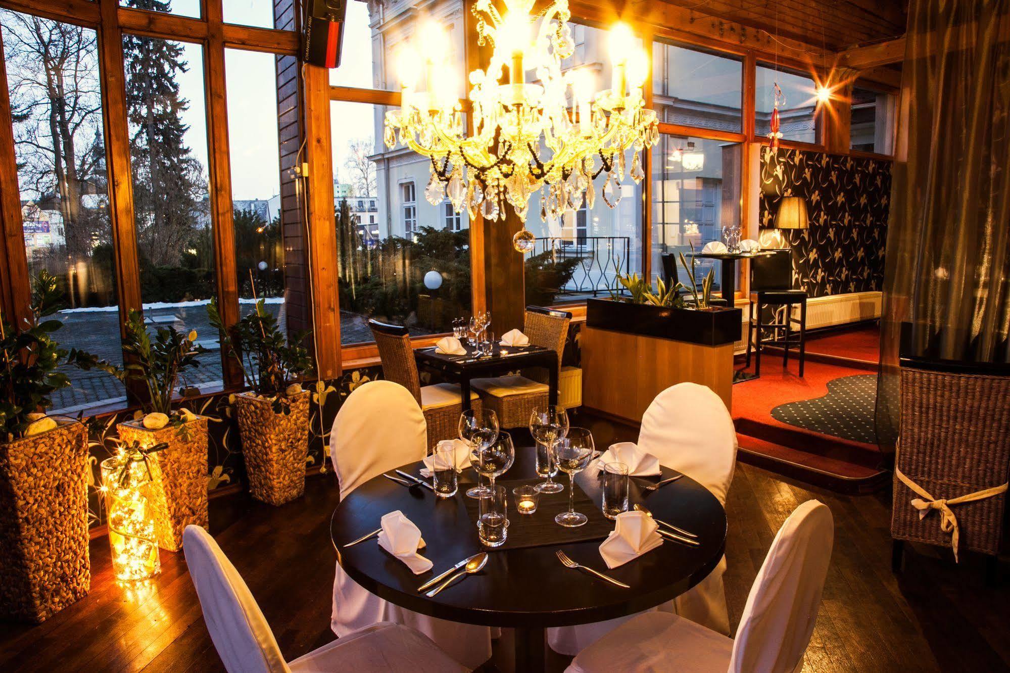 Parkhotel Morris Нови-Бор Екстер'єр фото
