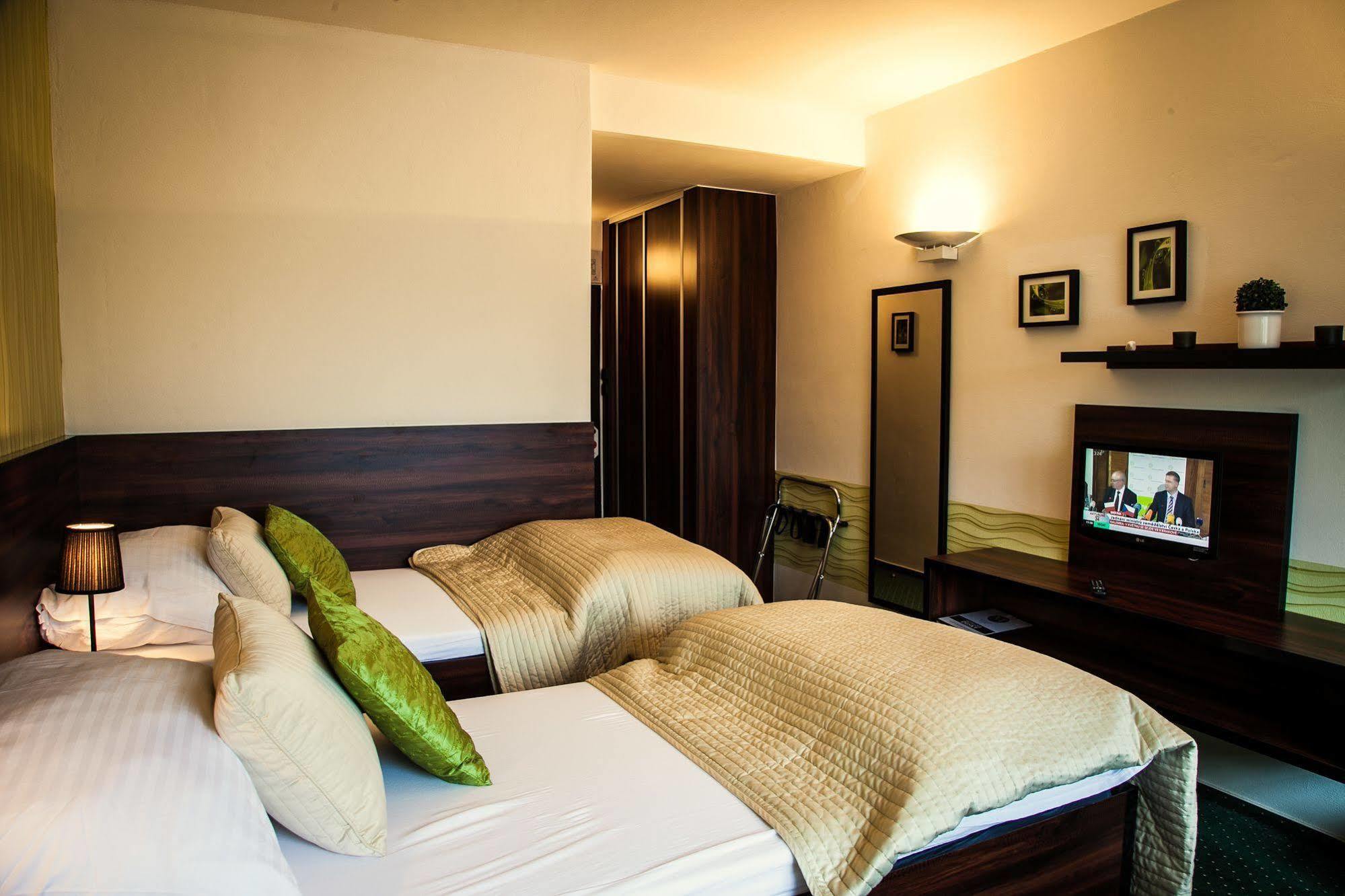 Parkhotel Morris Нови-Бор Екстер'єр фото